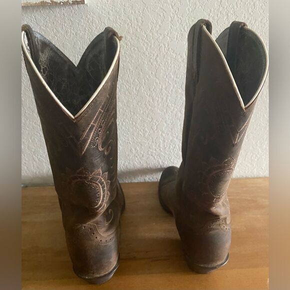 ARIAT Women’s Magnolia Western Boots Distressed Brown 7.5 B Rodeo Boho - Picture 5 of 16